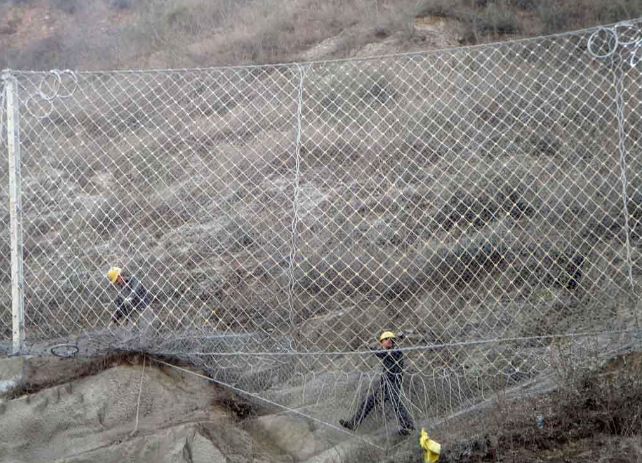 被動(dòng)邊坡防護(hù)網(wǎng)